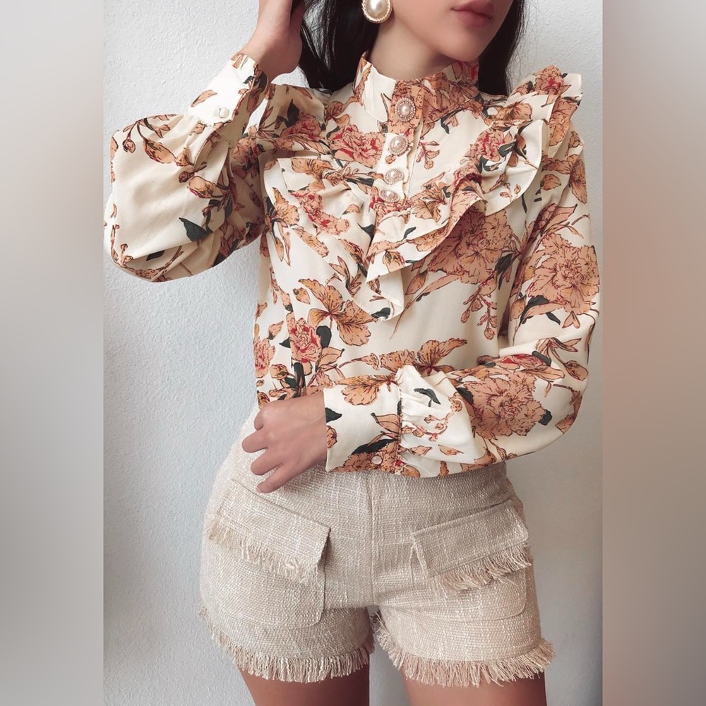 Flower print dress shirt. New never worn Size S